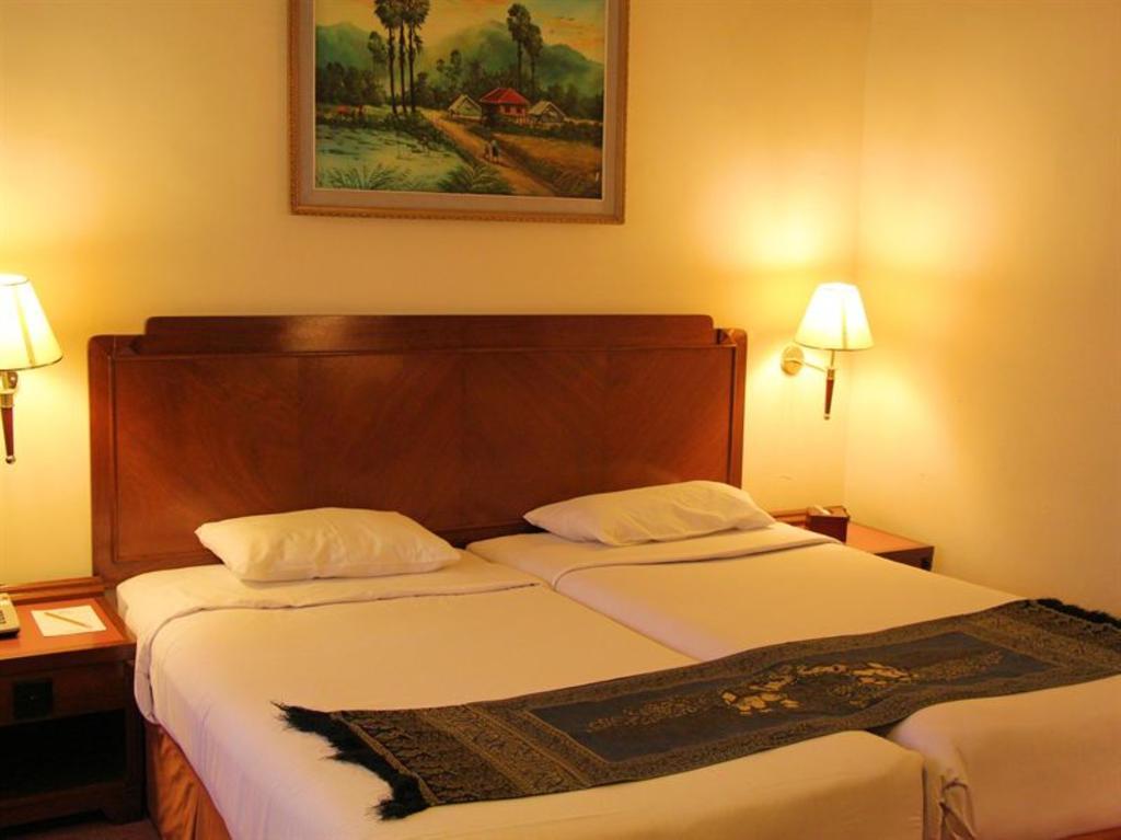 Holiday Villa Hotel City Centre 金边 客房 照片