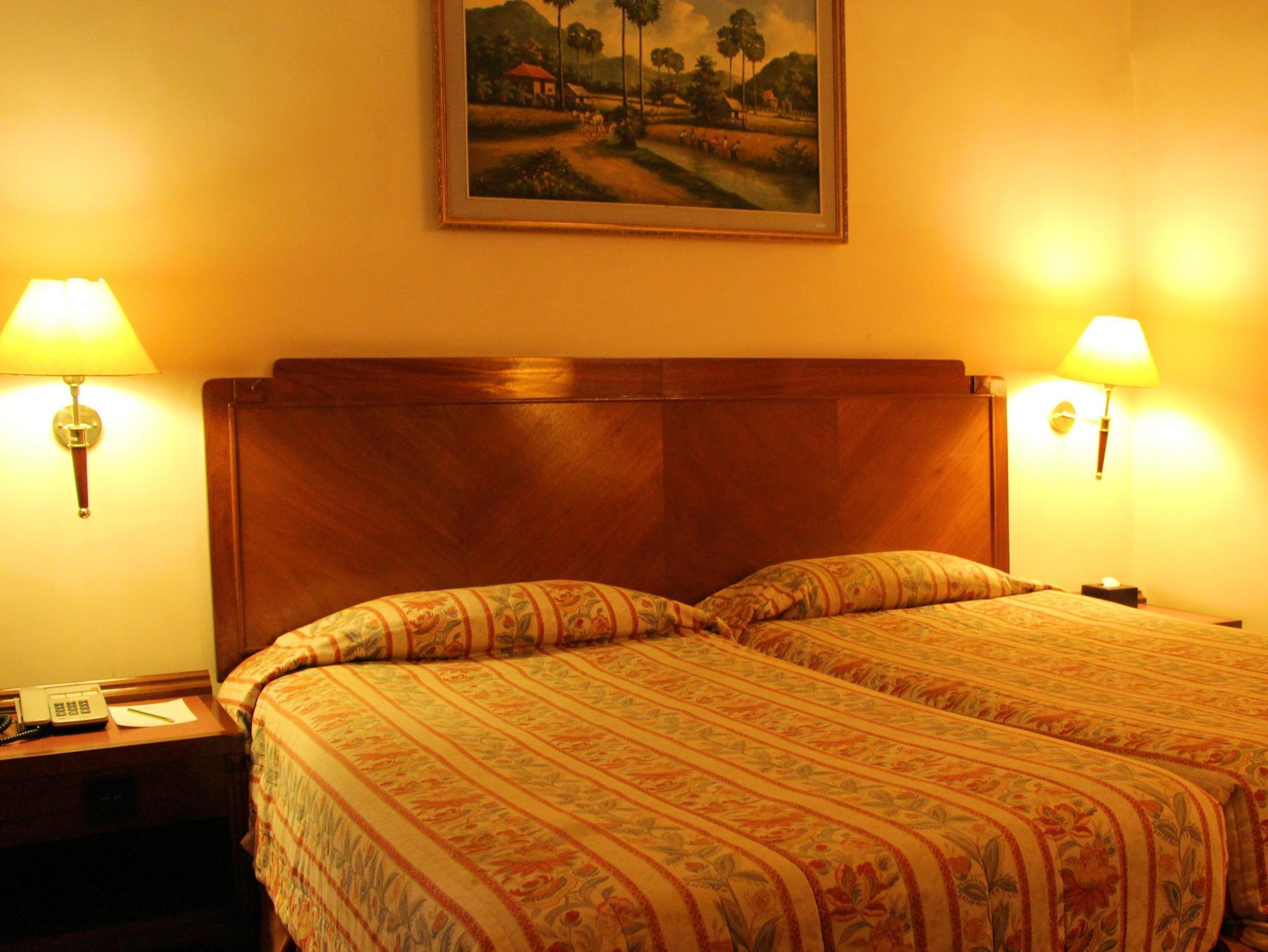 Holiday Villa Hotel City Centre 金边 外观 照片
