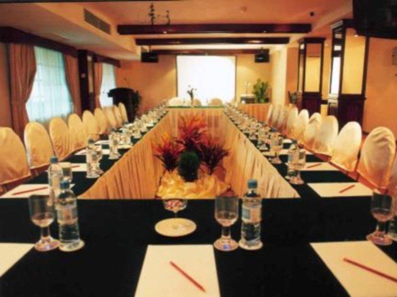 Holiday Villa Hotel City Centre 金边 设施 照片